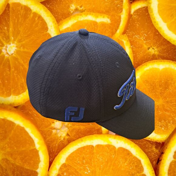 Titleist Black with Blue‎ Writing Fitted Hat Size S/M - Picture 4 of 6